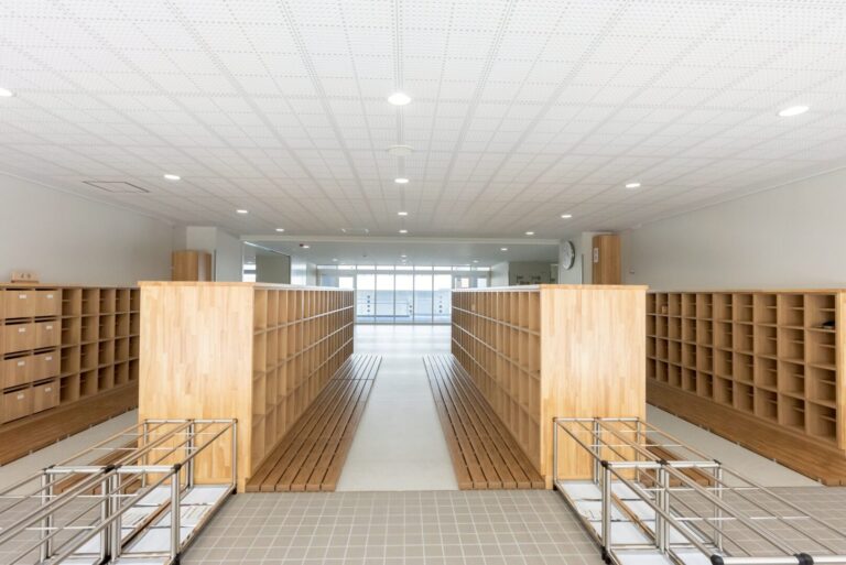 LINE_ALBUM_葛飾区立西小菅小学校建築（増築及び改修）工事_250625_1