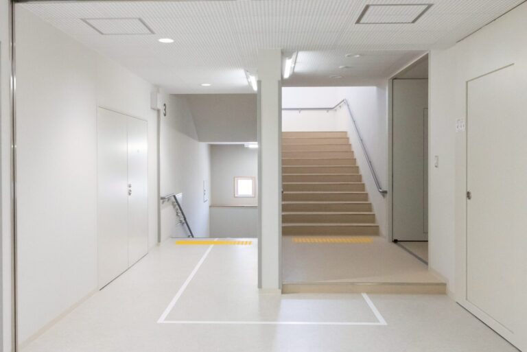 LINE_ALBUM_葛飾区立西小菅小学校建築（増築及び改修）工事_250625_4