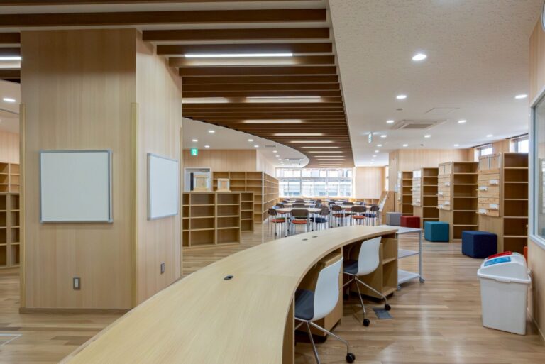 LINE_ALBUM_葛飾区立二上小学校建築工事_260420_7